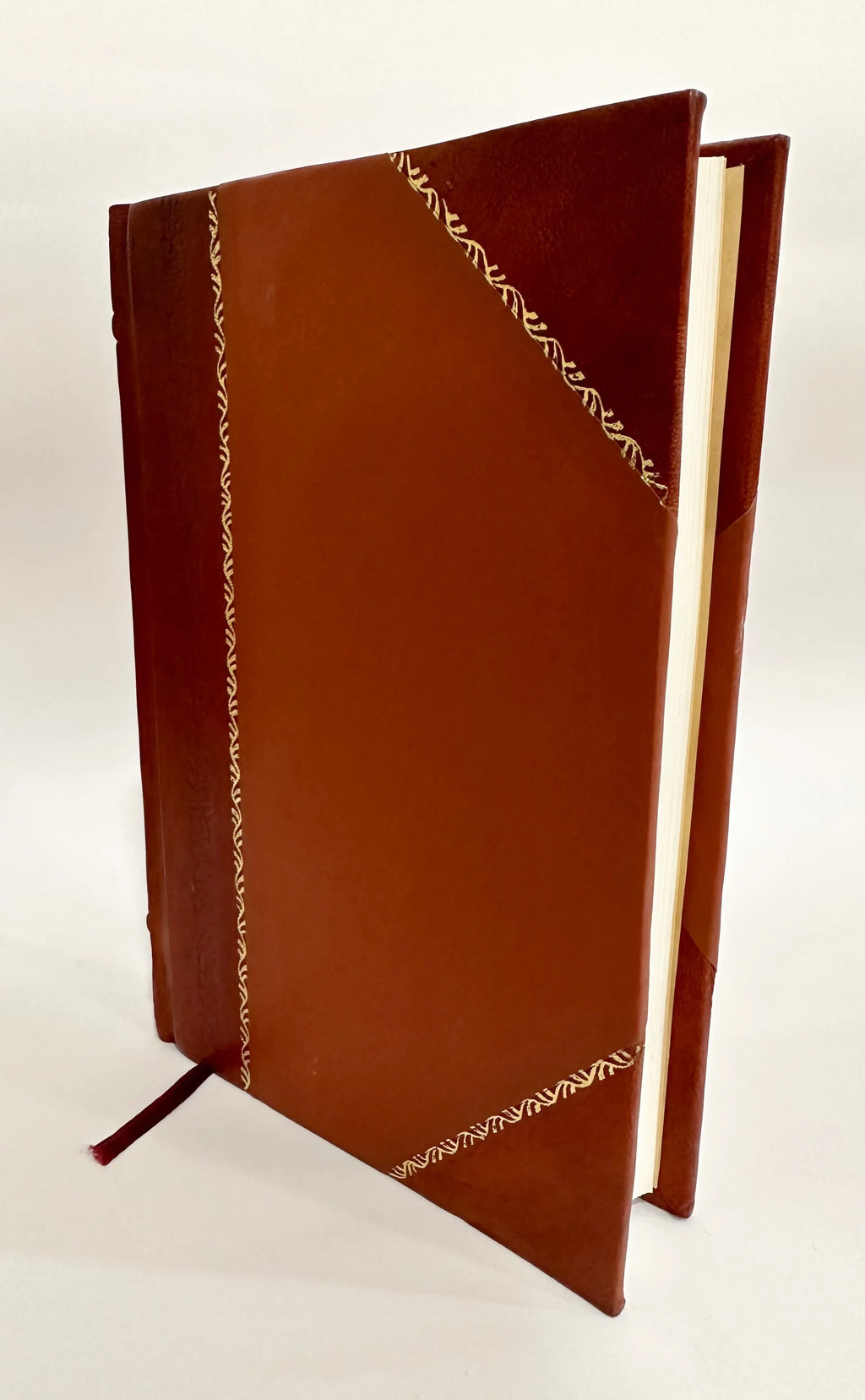 Det Gamle Grnlands Nye Perlustration; Eller: En Kort Beskrivelse Om De Gamle Nordske Coloniers Begyndelse Og Undergang I Grnland, : Grnlands Situation, Luft Og Temperament, Og (1729) [Leather Bound]