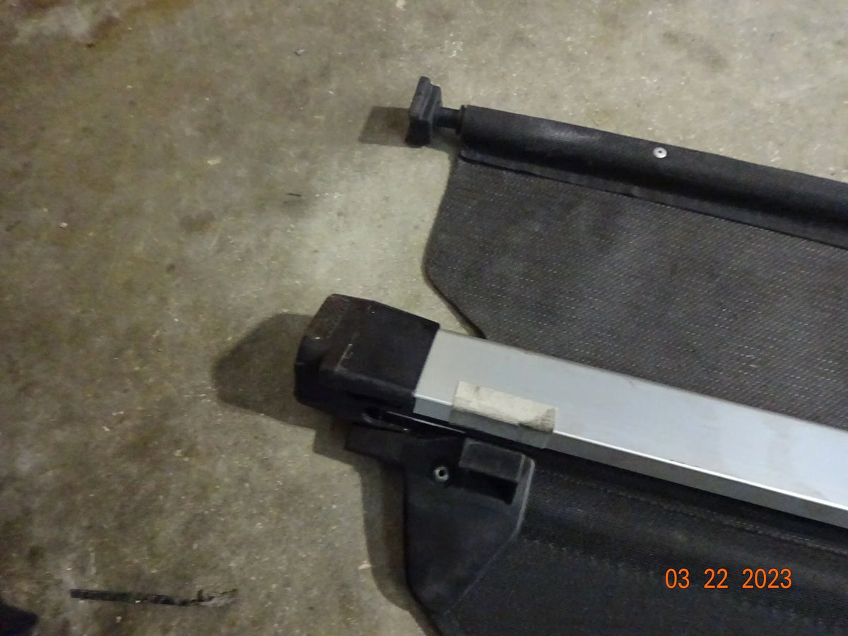 Pre-Owned 2014 Subaru Forester Rear Black Retractable Cargo Cover  (Good)