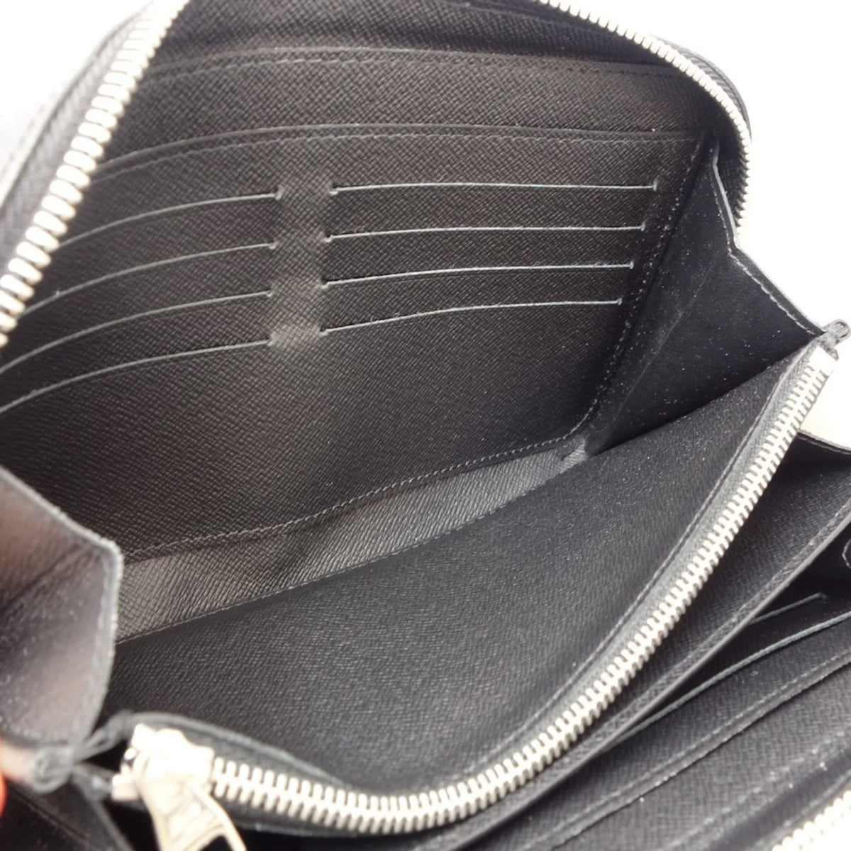 Pre-Owned Louis Vuitton Taiga   Zippy  M42097 Long Wallet Ardoise 083562 (Good)